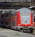 personen-normalspur/333554/ein-doppelstockwendezug-steht-als-se20-nach Ein Doppelstockwendezug steht als SE20 nach Limburg in Frankfurt(Main) Hbf.
Aufgenommen im Mrz 2014.