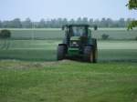 traktoren/280886/auf-einem-feld-bei-patzig-war Auf einem Feld bei Patzig war Dieser John Deere,am 12.Juni 2013,unterwegs.