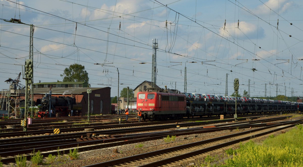 52 4867 (HEF) und 151 049-4 in Darmstadt Kranichstein am 17.05.2015