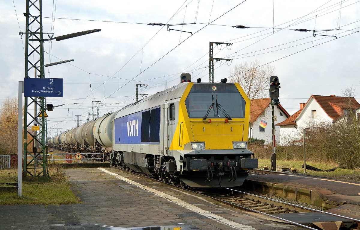 Die Voithlok von Firma Stock fuhr mit einem Kesselwagenzug am 01.März.2015 durch Weiterstadt