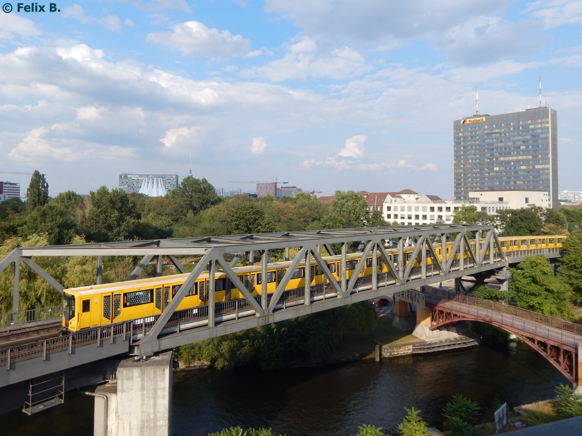 U-Bahn 1009-1 der BVG in Berlin am 23.08.2015