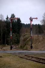 Hp0 zeigen diese  beiden Signale in Schnheide Sd. 13.02.2014 13:48 Uhr