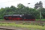 01 118 der Historischen Eisenbahn Frankfurt umfuhr in Darmstadt Hbf ihren Zug.