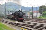 Am 31 Mai 2014 verlsst 52 8134 mit Dampfpendelzug Neustadt (Weinstrasse).