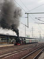 Vorbereitung zur Ausfahrt der 52 8131-6 mit dem Zug der Dampflokfreunde Berlin nach Finsterwalde am 15.