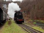 92 994-7 (NVR-Nummer 90 80 00 92 994-7 D-DFS) der Dampfbahn Frnkische Schweiz e. V. beim Rangieren in Behringsmhle am 15. November 2015.