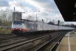 Leider ins Gegenlicht: LTE 189 212 durchfahrt am 28 Dezember 2017 Oberhausen Osterfeld Süd. 