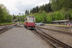harzer-schmalspurbahnen/558088/ausfahrt-187-017-9-als-hsb-8973 Ausfahrt 187 017-9 als HSB 8973 aus den an diesem Tag sehr belebten Bahnhof Straßberg am 20. Mai 2017 nach Hasselfelde.