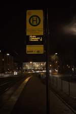 in 4 Minuten kommt die Straenbahn der Linie 4  um den Fotografen nach hause zu bringen. 29.11.2013 18:59 Uhr.