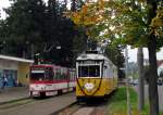 gotha/370310/tw-314-und-tw-56-mit Tw 314 und Tw 56 mit Bw 82-101 im Bahnhof Tabarz am 20.09.2014